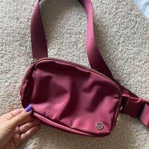Never worn lululemon  belt bag